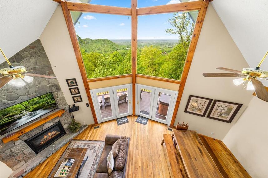 Peekin' Over Pigeon Forge